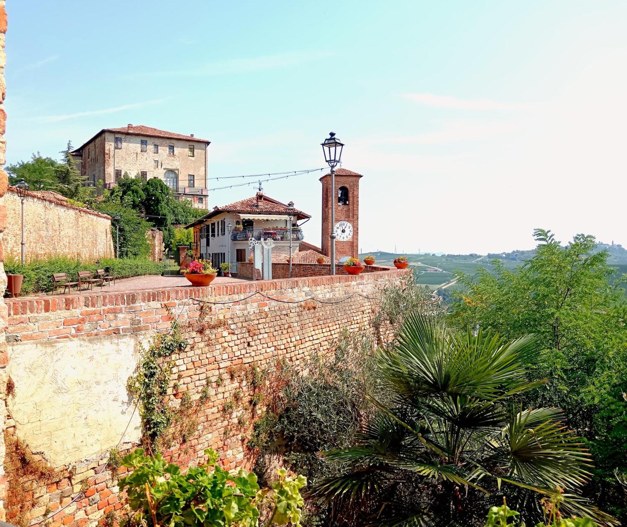 Teresa Al Belvedere Rooms&Holidayapartments Camere&Appartamenti Castellinaldo Exterior foto